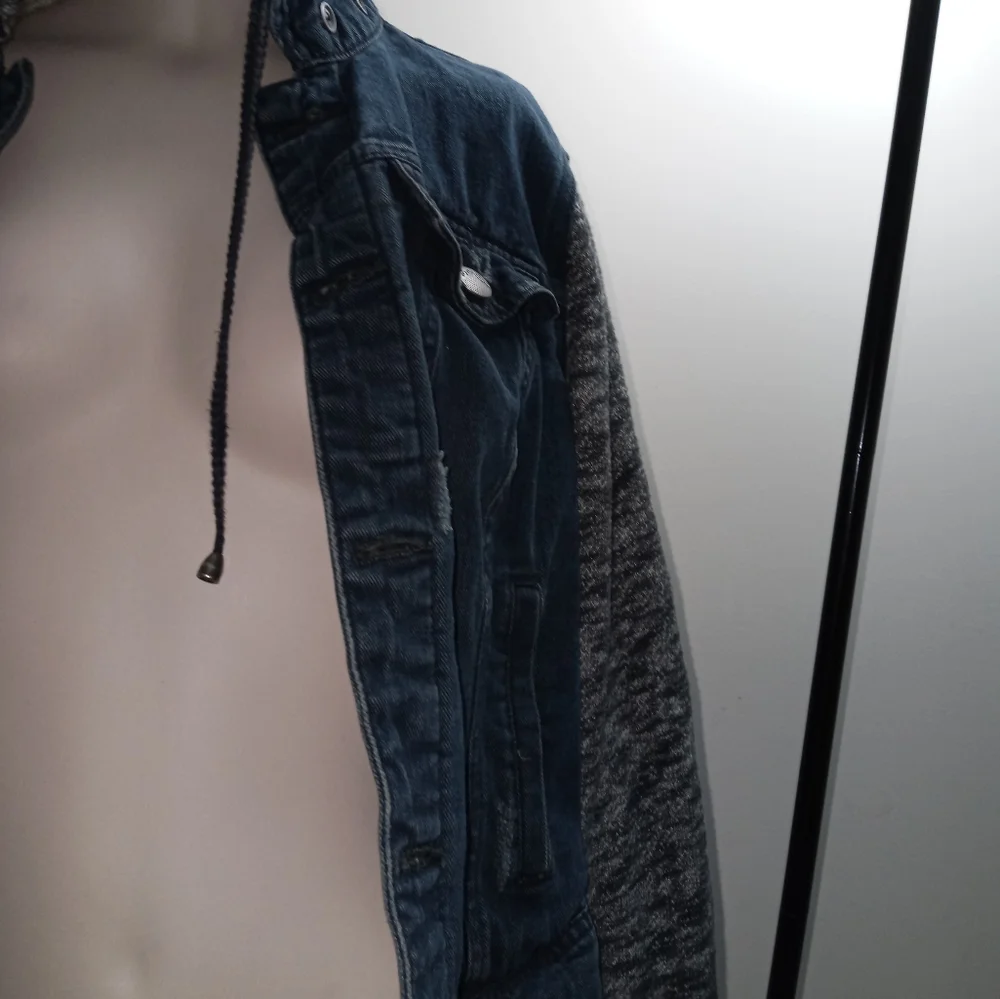 Free people denim jean jacket with hood size small - Picture 5 of 10
